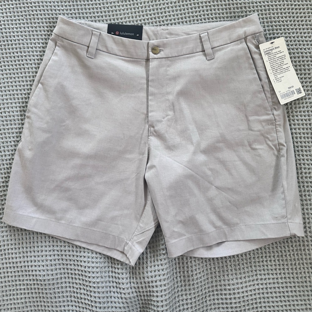 Commission shorts classic 7” lululemon size 34 NWT